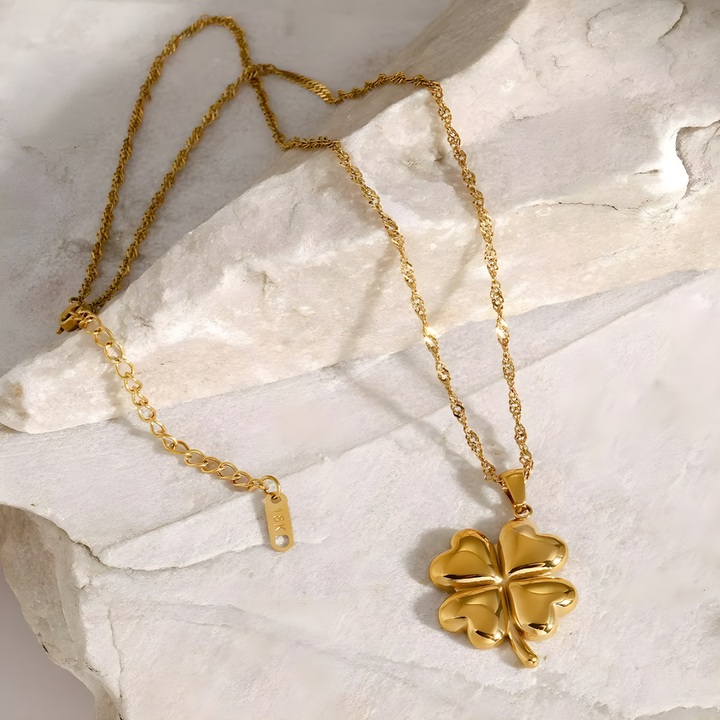 Collar Clover