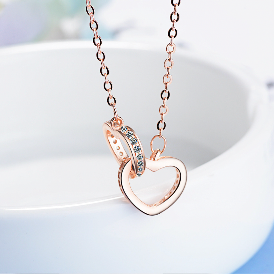 Collar Corazones Unidos - Amor y Compromiso