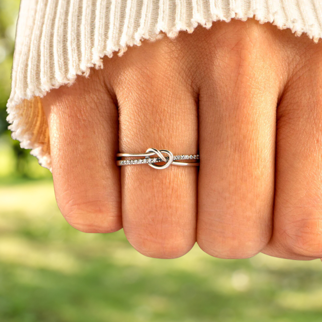 Anillo de nudo significado hotsell
