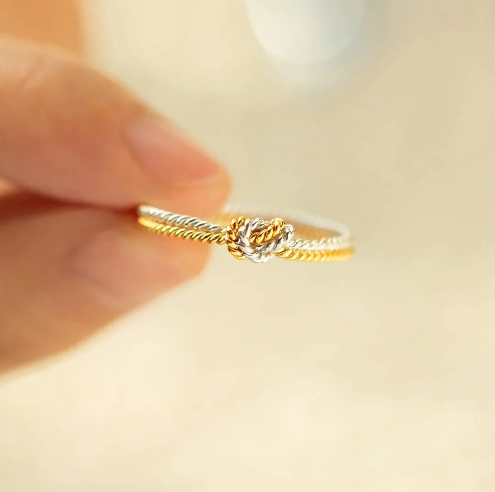 Anillo Nudo del Destino