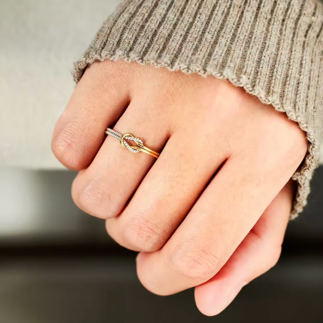 Anillo Nudo de Amor- Amor y Compromiso