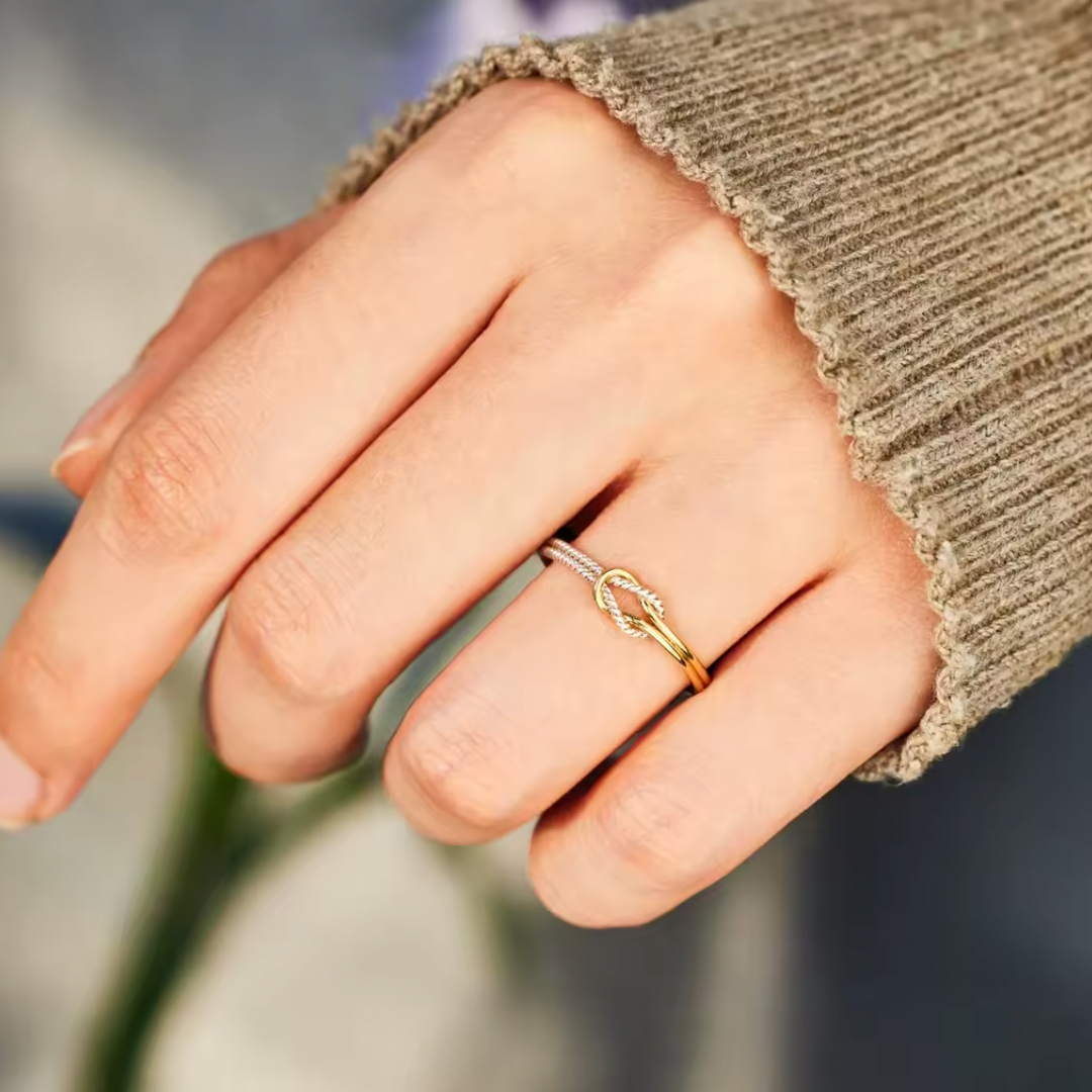 Anillo Nudo de Amor- Amor y Compromiso